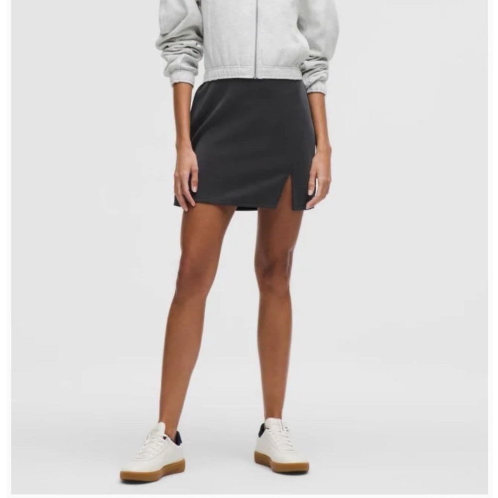 Lululemon Softstreme High-Rise Mini Skirt Black Gray Size Medium